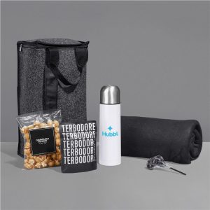 Yatta Charming Cuddle Hamper - Solid White